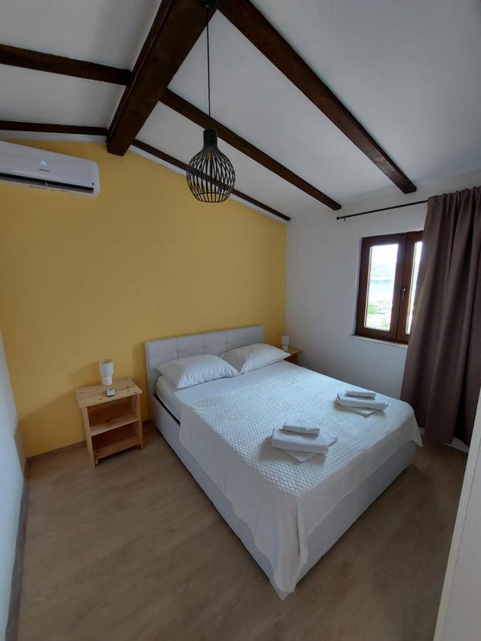 Holiday House Pag Zubovići Extérieur photo