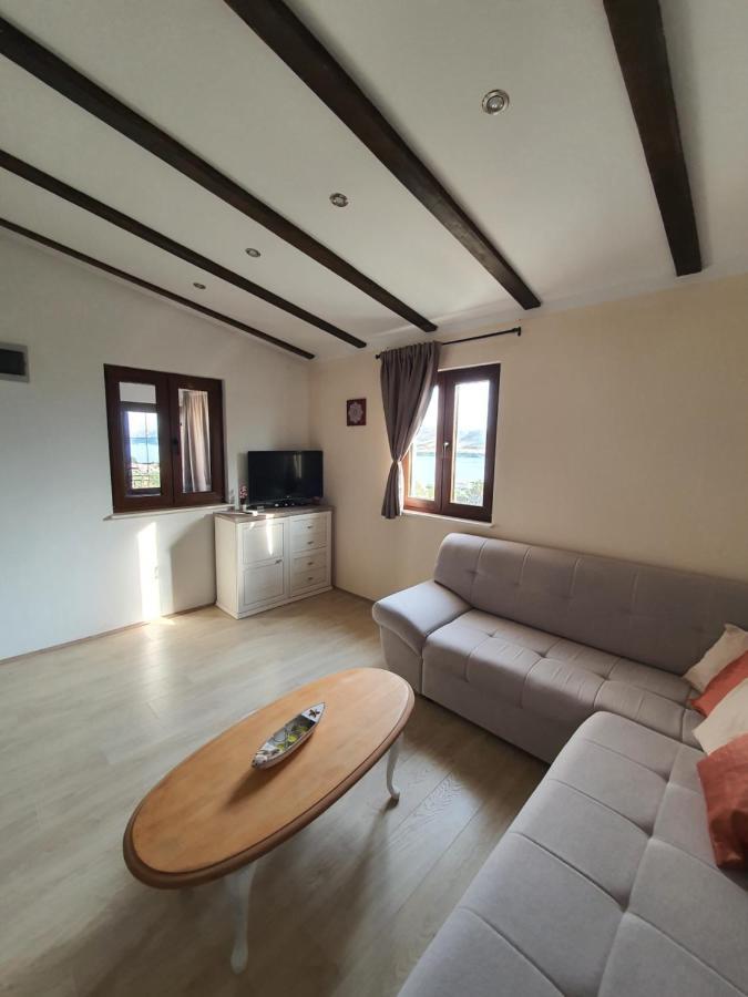 Holiday House Pag Zubovići Extérieur photo